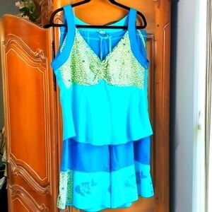USINDO, TWO PEICE SET, summer resort wear. Blue & yellow. Bling, size large.